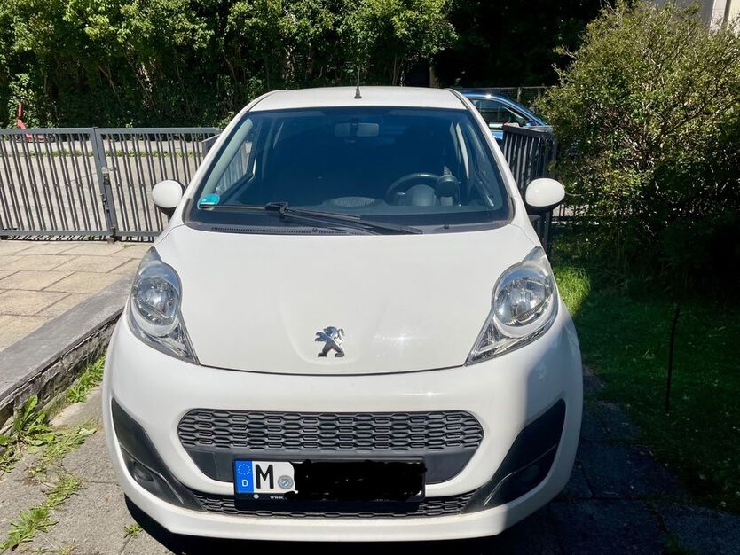 Peugeot 107 65.000 km 6.150 € Germering 82110