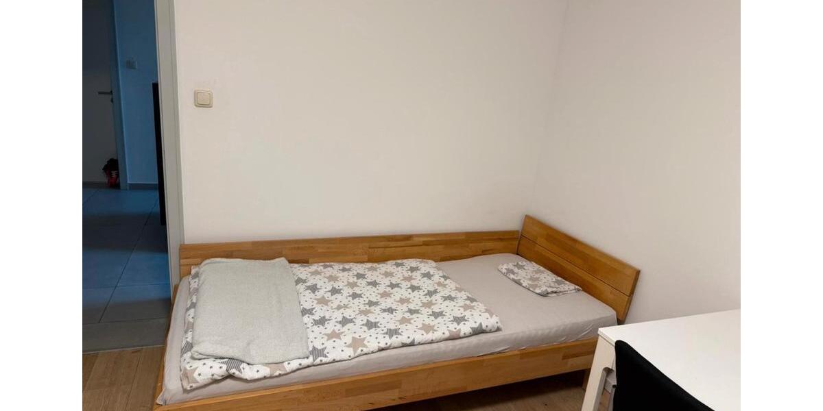 Erdgeschoßwohnung Germering - 4 Zimmer, 88 m&sup2;, 300&euro; | Angebot:25235075