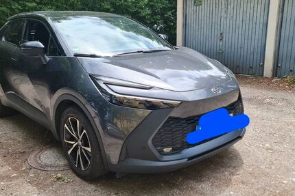 Toyota C-HR 28.000 km 28.500 &euro; München 81671
