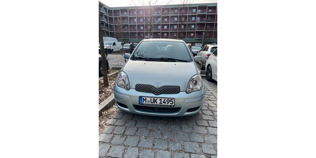 Toyota Yaris 156.000 km 3.800 &euro; München 80637