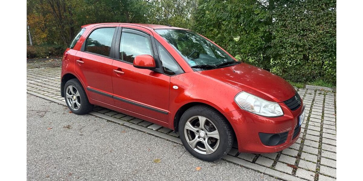 Suzuki SX4 130.500 km 2.499 &euro; München 81827