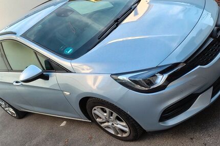 Opel Astra 97.000 km 14.100 &euro; München 81825