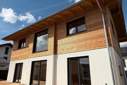 Haus Aying - 6.5 Zimmer, 165 m&sup2;, 3.465&euro; | Angebot:26107509