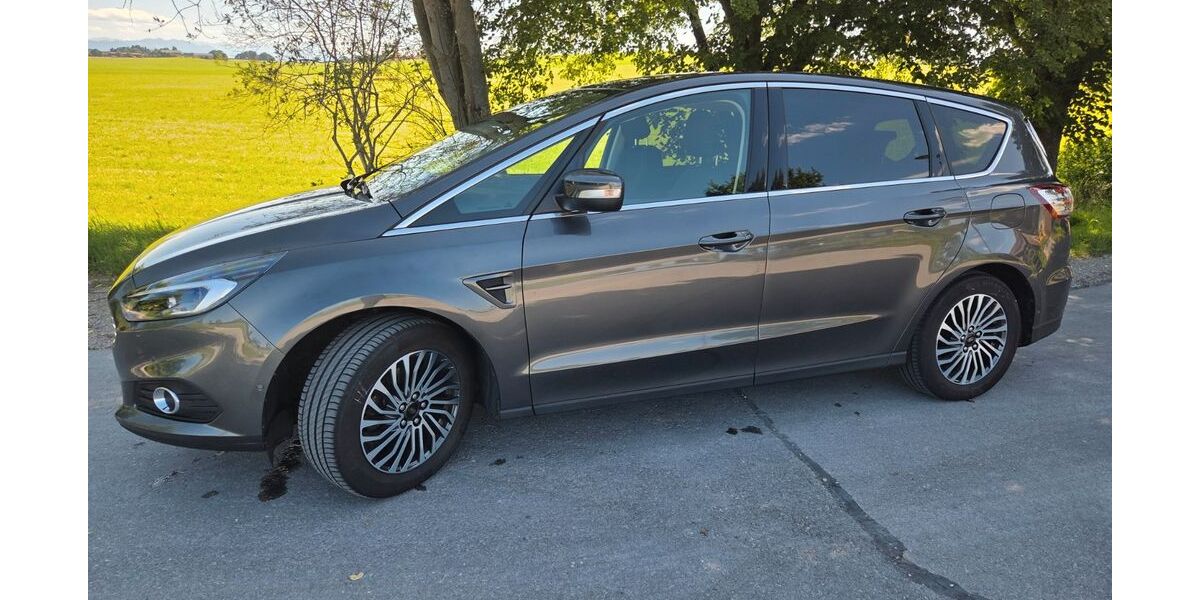 Ford S-Max 93.346 km 16.000 &euro; Berg 82335