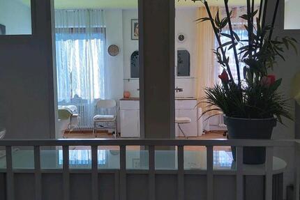 Kosmetikraum Stuhlmiete in München Haderner Stern U6 zimmer