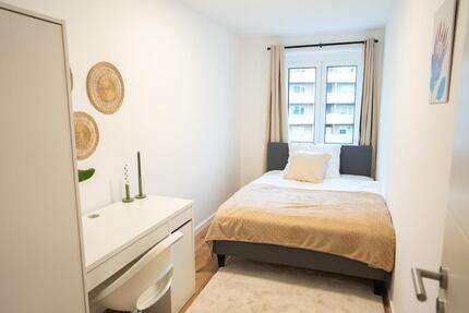 Zimmer frei in 4er-WG – ab sofort zu vermieten, Zentrale Lage 4 zimmer