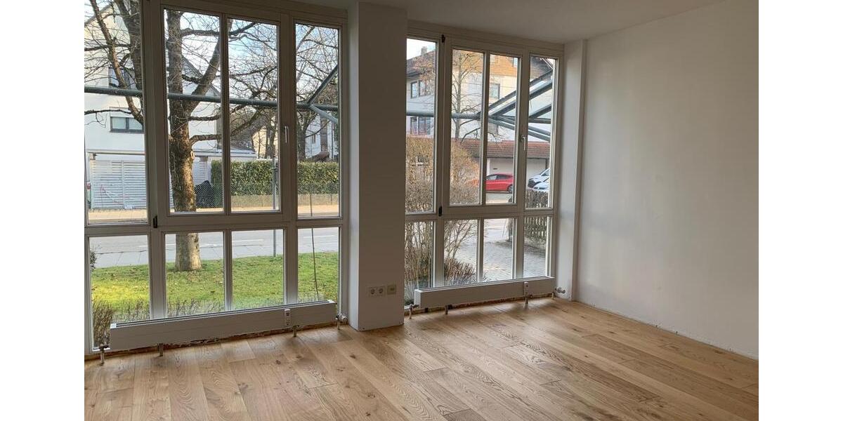 Hochparterre München Nymphenburg - 2.5 Zimmer, 129 m&sup2;, 2.500&euro; | Angebot:25879217