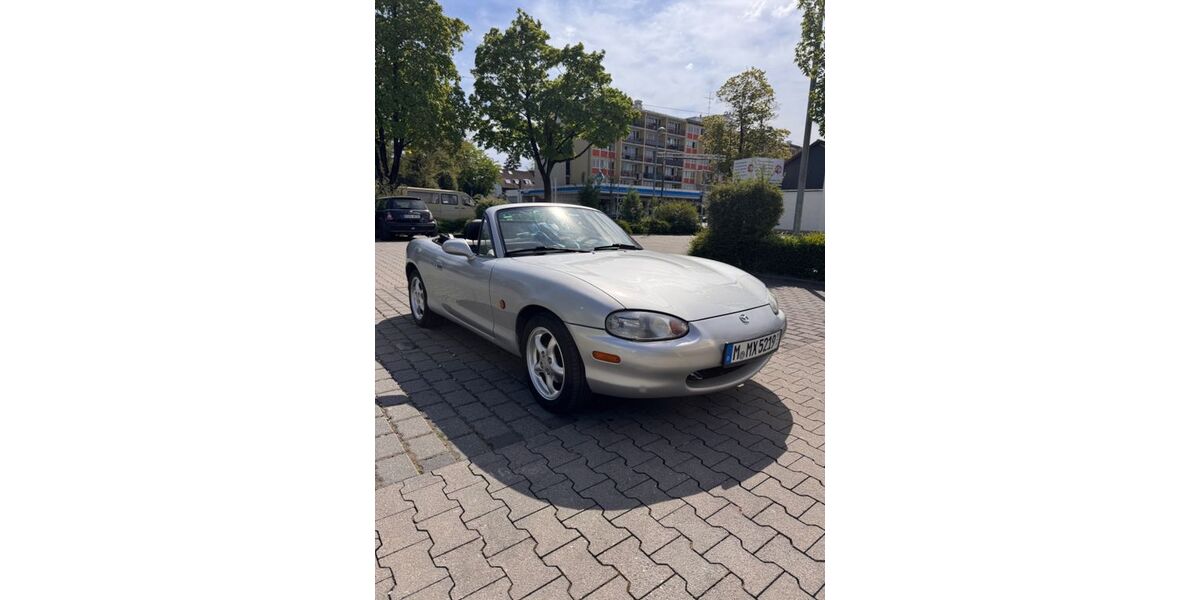 Mazda MX-5 80.000 km 6.499 &euro; München 81373