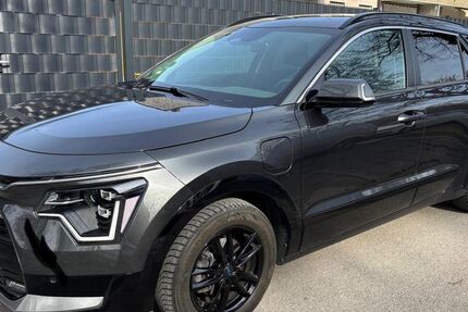 Kia Niro 78.000 km 22.990 &euro; München 81825