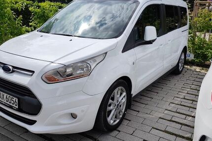 Ford Tourneo Connect 130.110 km 14.800 &euro; München 81739