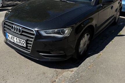 Audi A3 132.000 km 10.000 &euro; München 81379