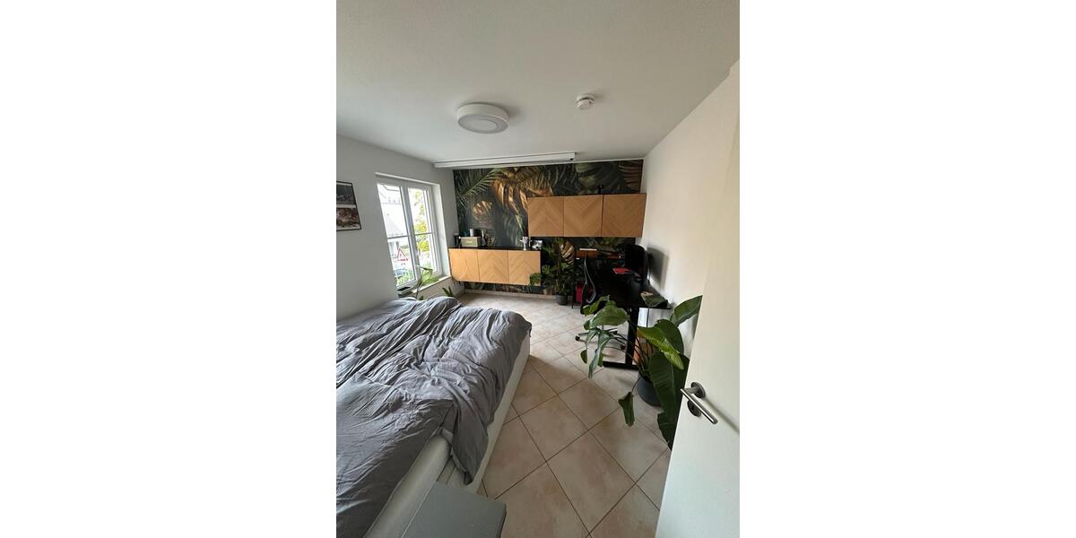 Wg Mitbewohner 1100€ Warm zimmer