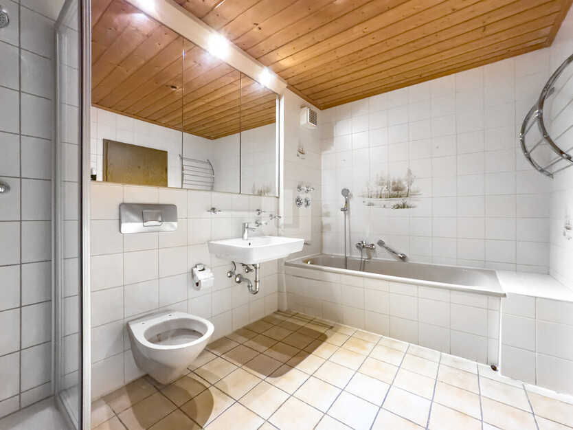 WINDISCH IMMOBILIEN – Gewerbeimmobilie mit vier Büros und einer Wohnung - ideal für den Mittelstand 10.5 zimmer