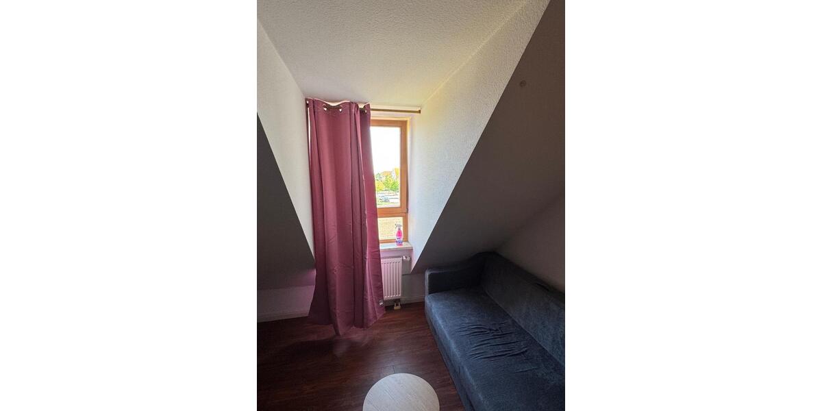 Dachgeschoßwohnung Hallbergmoos - 2 Zimmer, 33 m&sup2;, 195.000&euro; | Angebot:27079696
