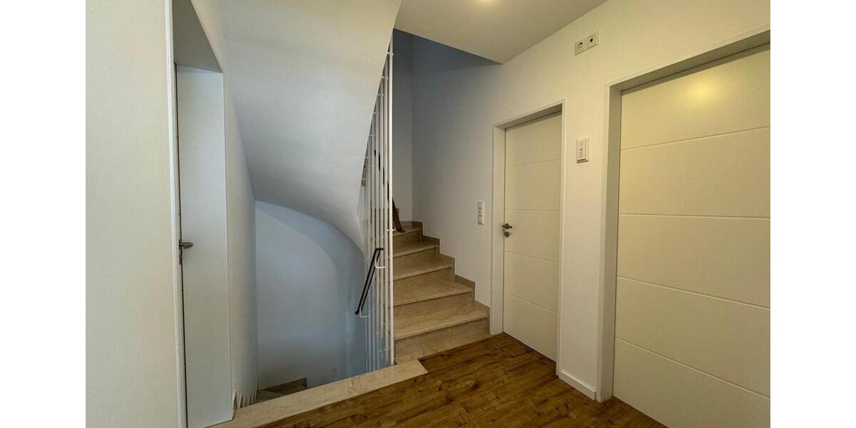 Doppelhaushälfte Gilching - 6 Zimmer, 160 m&sup2;, 2.850&euro; | Angebot:25540017