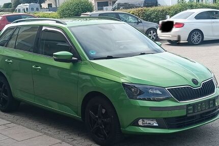 Skoda Fabia 81.400 km 11.200 &euro; Germering 82110