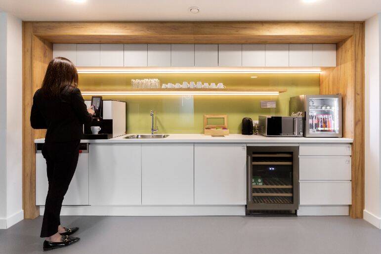 Gewerbeobjekt München Milbertshofen-Am Hart - 276&euro; | Angebot:26347867