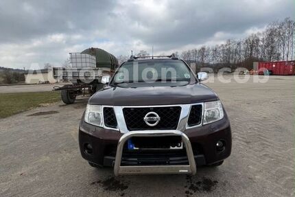 Nissan Navara 230.000 km 3.990 &euro; München 81249