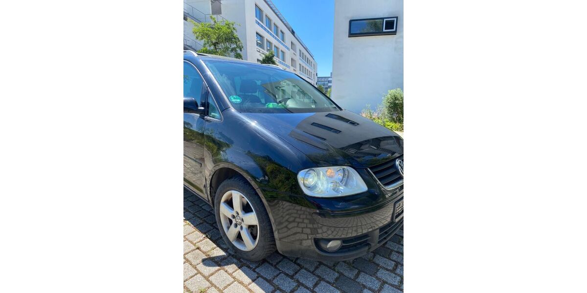 VW Touran 182.000 km 1.600 &euro; München 81541