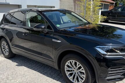 VW Touareg 84.718 km 37.300 &euro; Oberhaching 82041