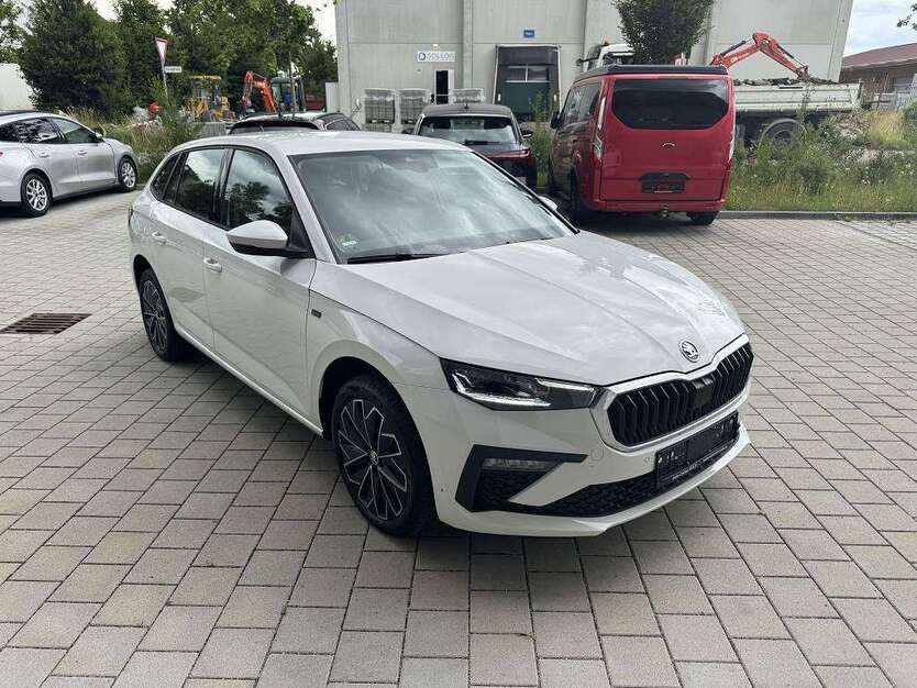 Skoda Scala 2.700 km 16.950 € Egenhofen/Unterschweinbach 82281