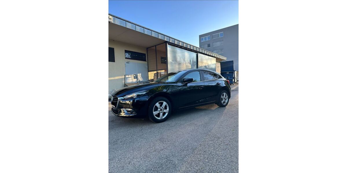 Mazda 3 75.100 km 12.790 &euro; München 80687