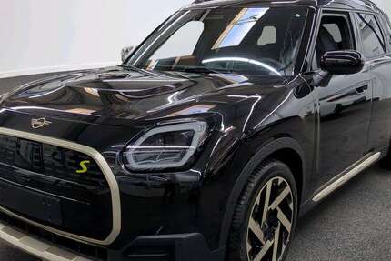Mini Countryman SE All4 1.507 km 48.320 &euro; München 80788