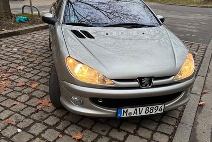 Peugeot 206 180.000 km 700 &euro; München 80689
