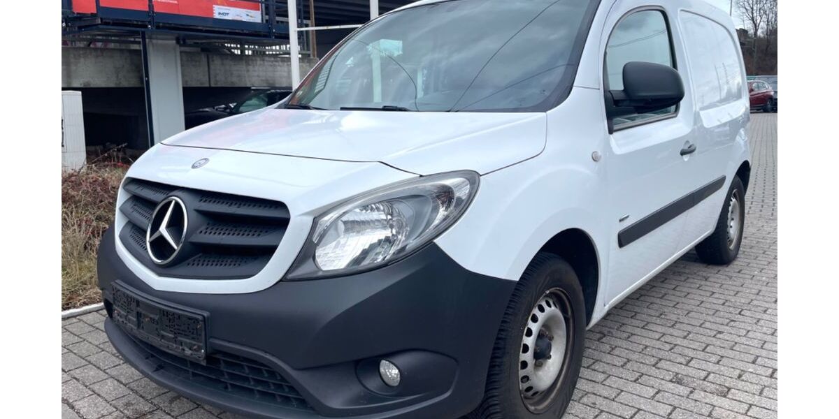 Mercedes-Benz Citan 220.000 km 4.699 &euro; Muenchen 81825