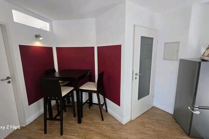 Wohnung München Bogenhausen - 3 Zimmer, 100 m&sup2;, 1.600&euro; | Angebot:26456201