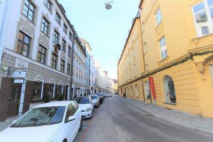 Wohnung München Altstadt-Lehel - 2 Zimmer, 60 m&sup2;, 1.415&euro; | Angebot:24875811