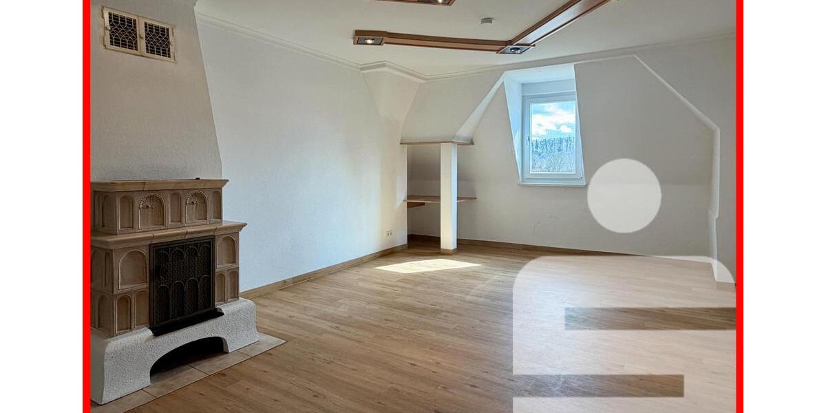 Dachgeschoßwohnung Fürstenfeldbruck - 3 Zimmer, 90 m&sup2;, 1.200&euro; | Angebot:25805895
