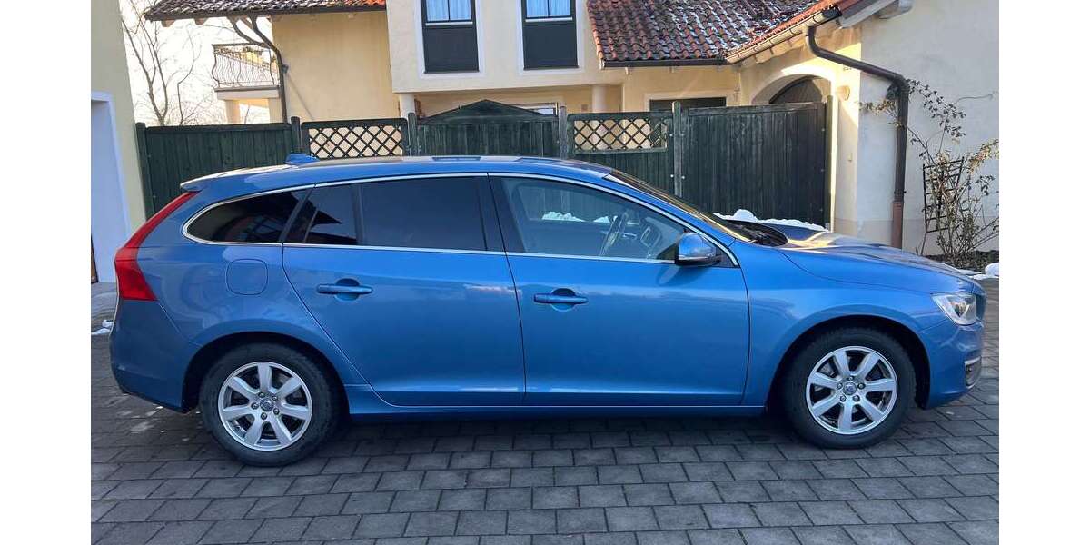 Volvo V60 233.000 km 8.900 &euro; Unterföhring 85774