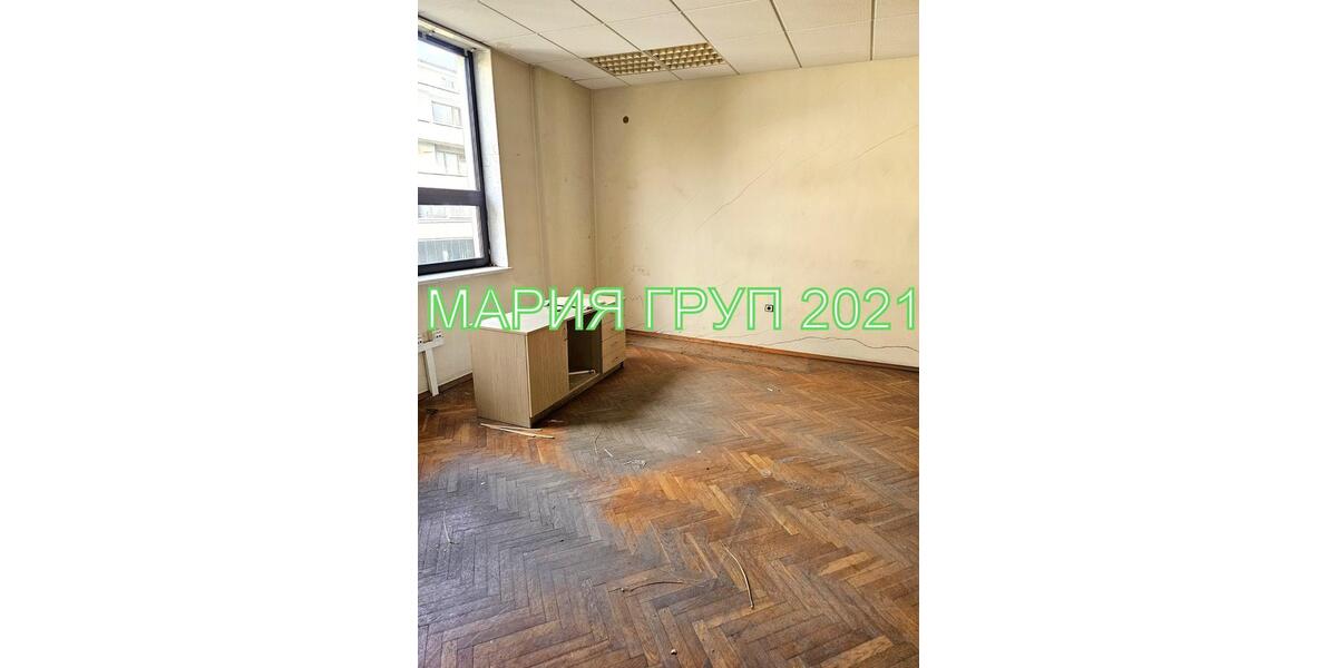 Verwaltungs- und Geschäftsgebäude (Ehemalige DSK Bank), Bulgarien zimmer