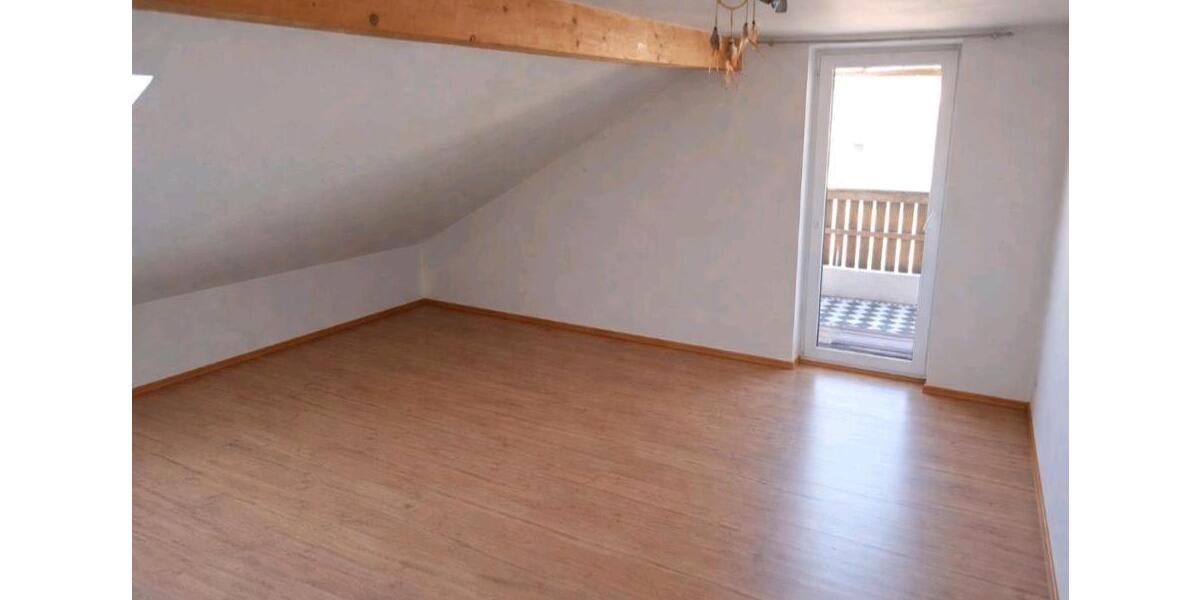Dachgeschoßwohnung Ismaning - 3 Zimmer, 71 m&sup2;, 355.000&euro; | Angebot:26068111