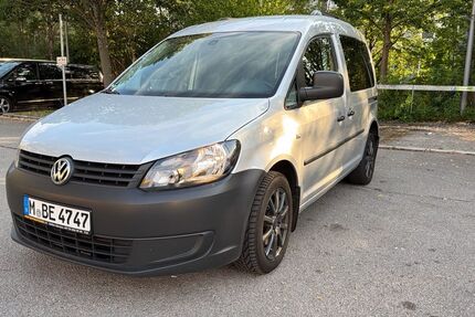 VW Caddy 155.000 km 5.900 &euro; München 81549