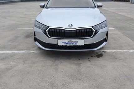 Skoda Octavia 2.500 km 44.900 &euro; München 80686