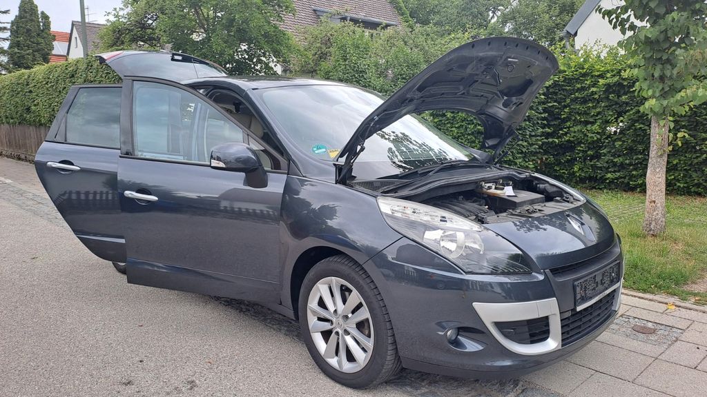 Renault Scenic 44.000 km 7.777 &euro; München 81737
