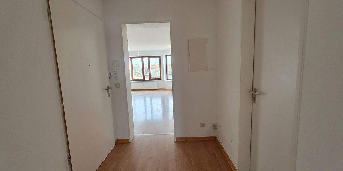 Etagenwohnung Unterhaching - 2 Zimmer, 61 m&sup2;, 1.015&euro; | Angebot:25774910