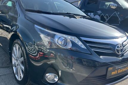 Toyota Avensis 206.000 km 6.500 &euro; München 81825