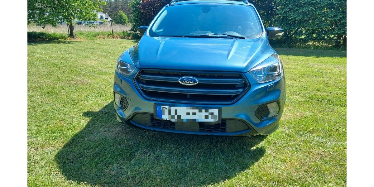 Ford Kuga 47.000 km 17.800 &euro; Planegg 82152