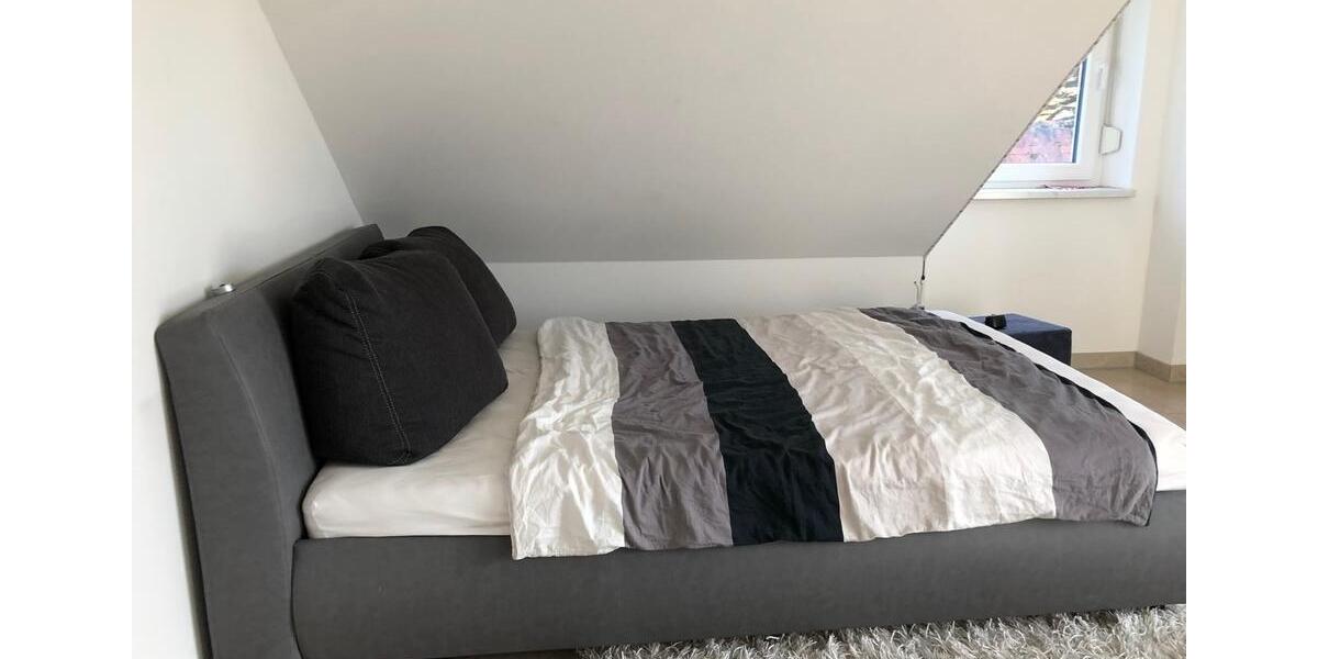 Dachgeschoßwohnung München Am Hart - 1 Zimmer, 21 m&sup2;, 500&euro; | Angebot:27592097