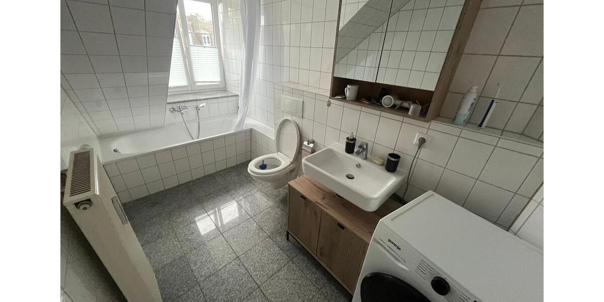 Dachgeschoßwohnung München Sendling-Westpark - 2 Zimmer, 12 m&sup2;, 750&euro; | Angebot:26478197