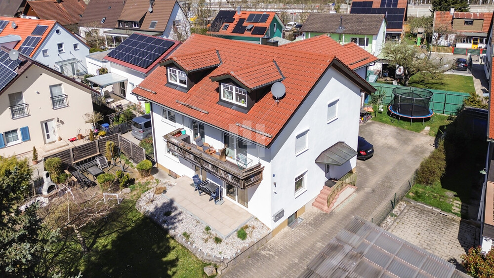 WINDISCH IMMOBILIEN - Attraktives Zweifamilienhaus auf großem Grundstück bietet viele Möglichkeiten - Zweifamilienhaus Gernlinden Gernlinden | Angebot:26447295
