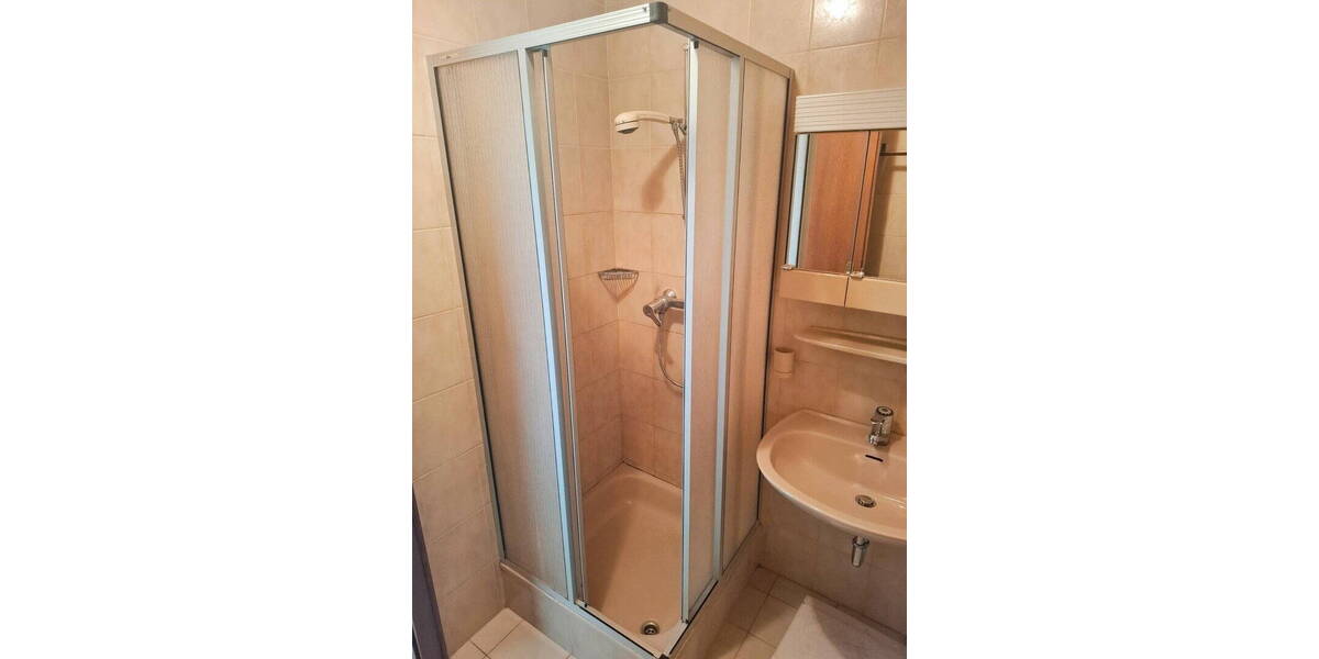 Reihenmittelhaus München Bogenhausen - 5 Zimmer, 140 m&sup2;, 850.000&euro; | Angebot:26306500