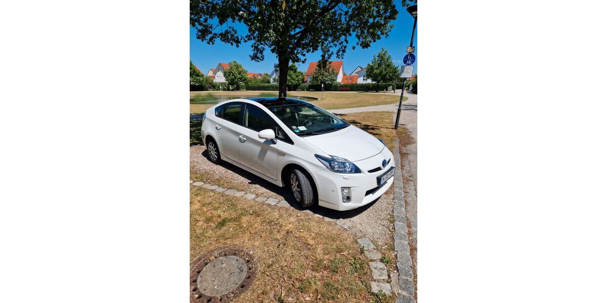 Toyota Prius 155.729 km 8.000 &euro; Neubiberg 85579