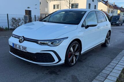 VW Golf 27.451 km 23.860 &euro; Landsham 85652