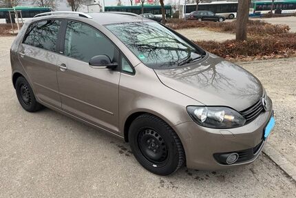 VW Golf Plus 106.554 km 5.400 &euro; München 81245