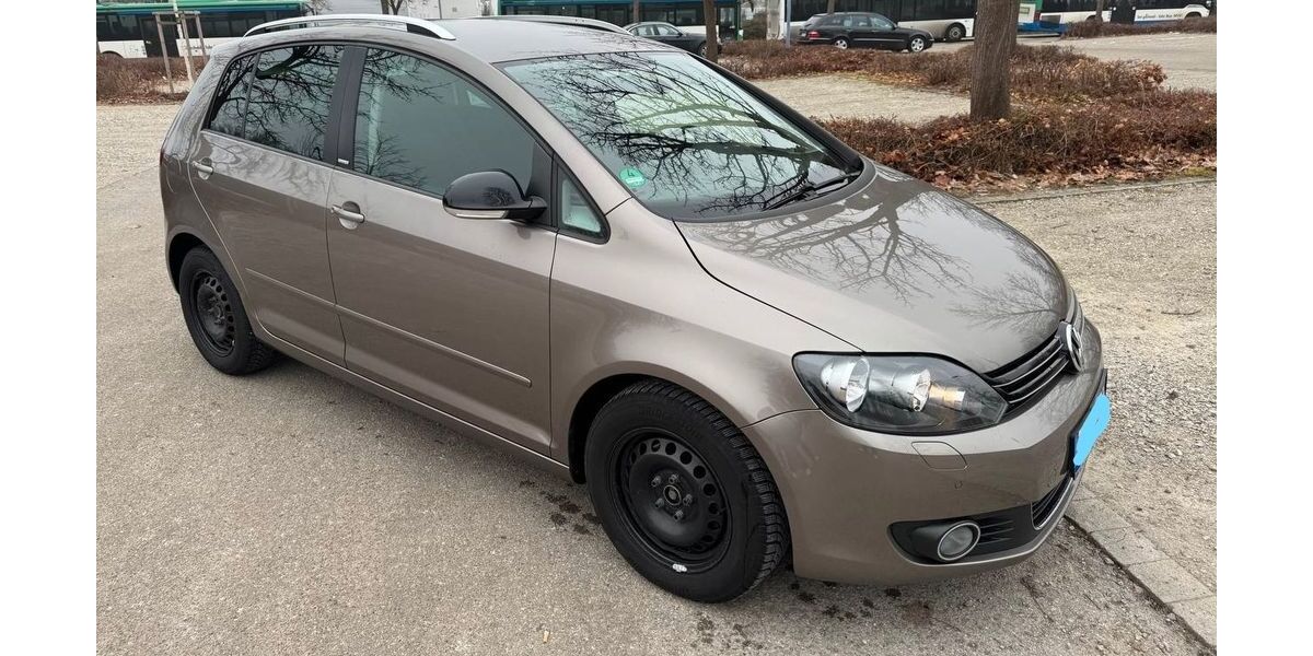 VW Golf Plus 106.554 km 5.400 &euro; München 81245