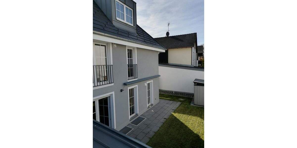 Tolles Walmdach-DHH in Gilching 7 zimmer